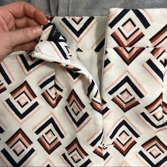 Ann Taylor Petite Pencil midi skirt with print - Picture 4 of 4